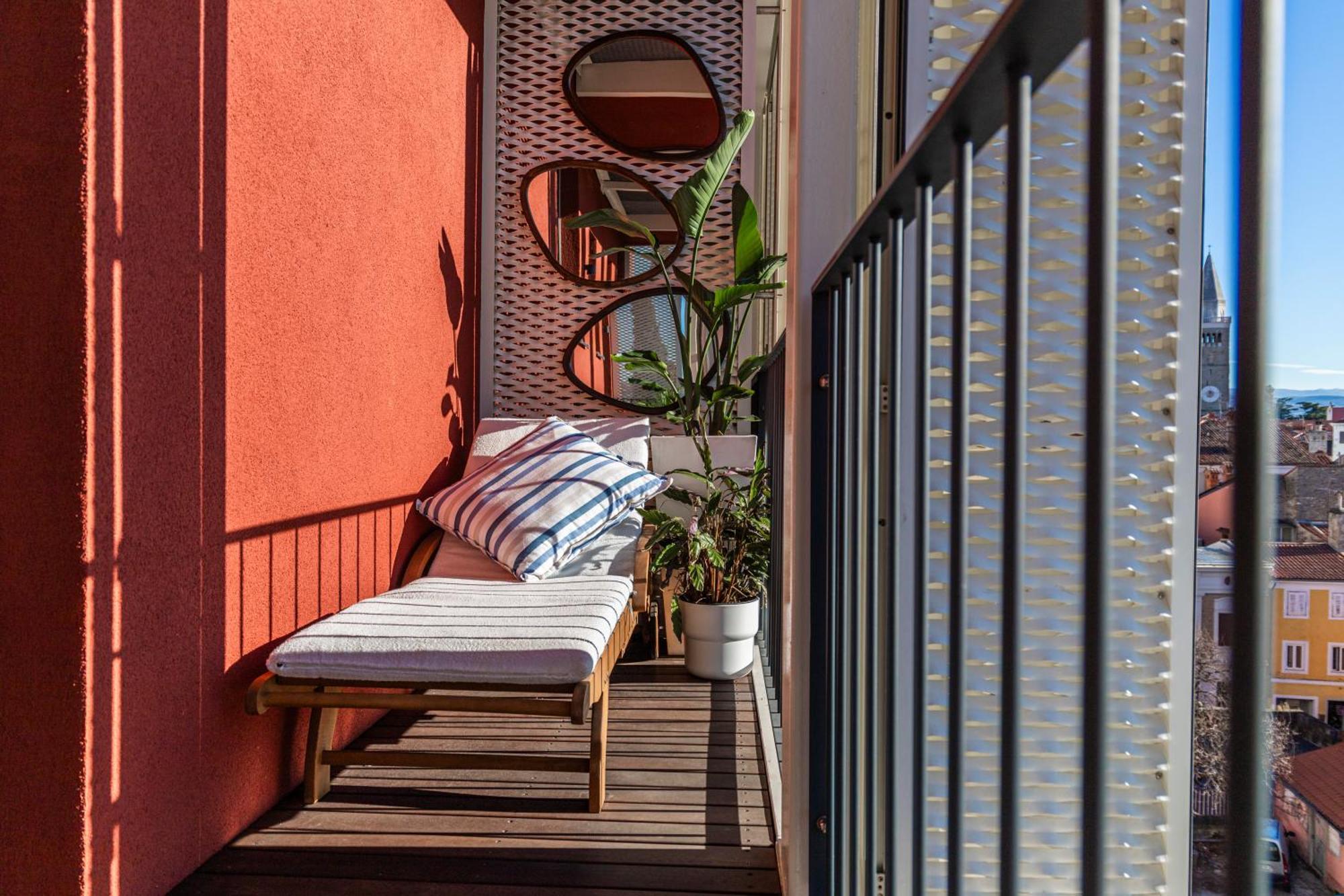 Koper Seaside Residence エクステリア 写真